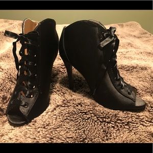 Qupid high heel satin peep toe lace up dress shoe